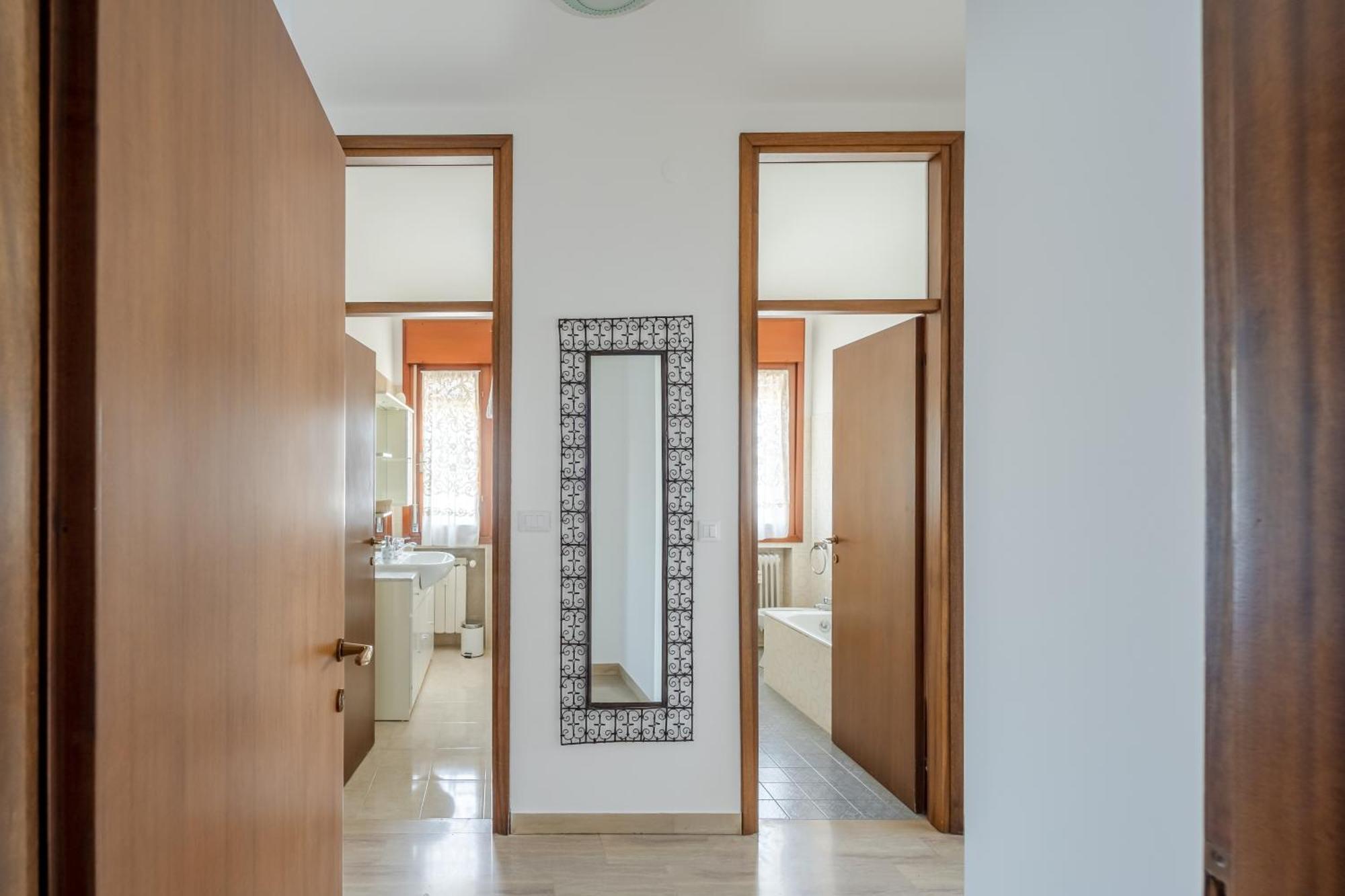 Ida Near The Station! Apartamento Venecia