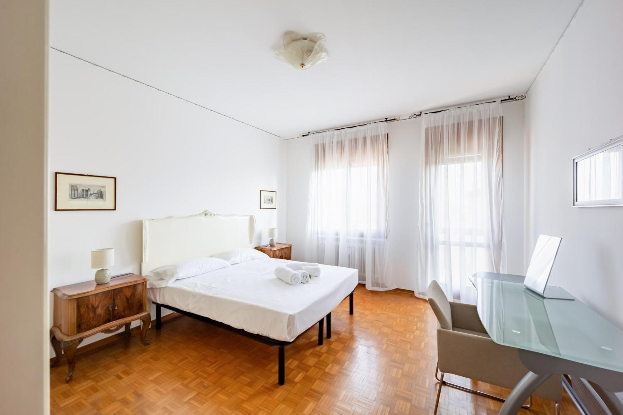 Ida Near The Station! Apartamento Venecia