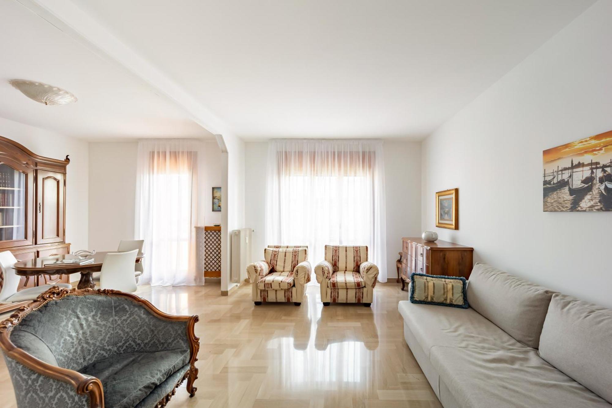 Apartamento Ida Near The Station! Venecia